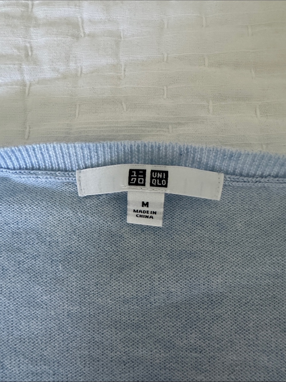 Uniqlo Pale Blue Cotton V-Neck Sweater - Picture 2 of 6